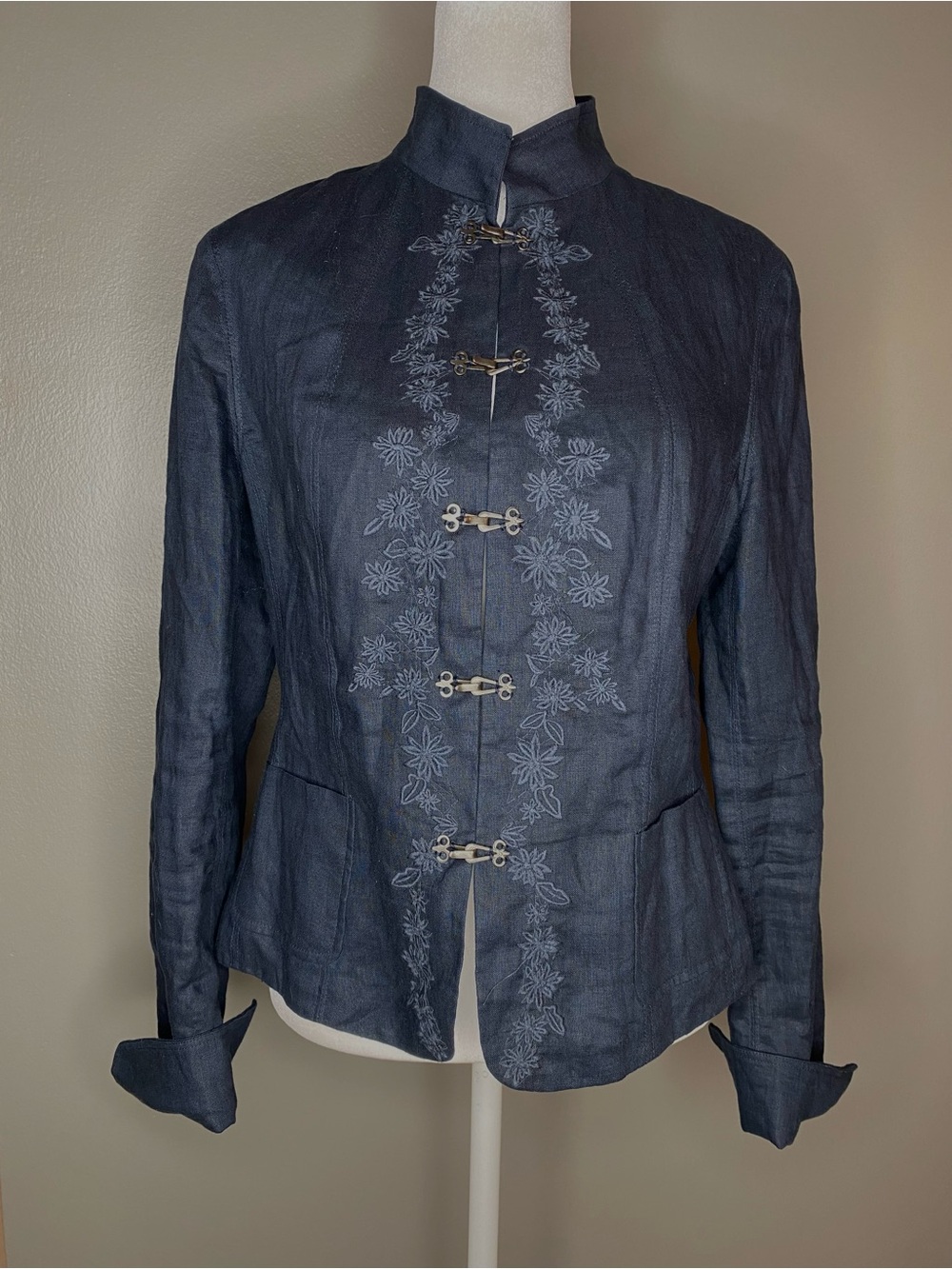 Tahari Black Embroidered Mandarin Collar Linen Jacket - Size M